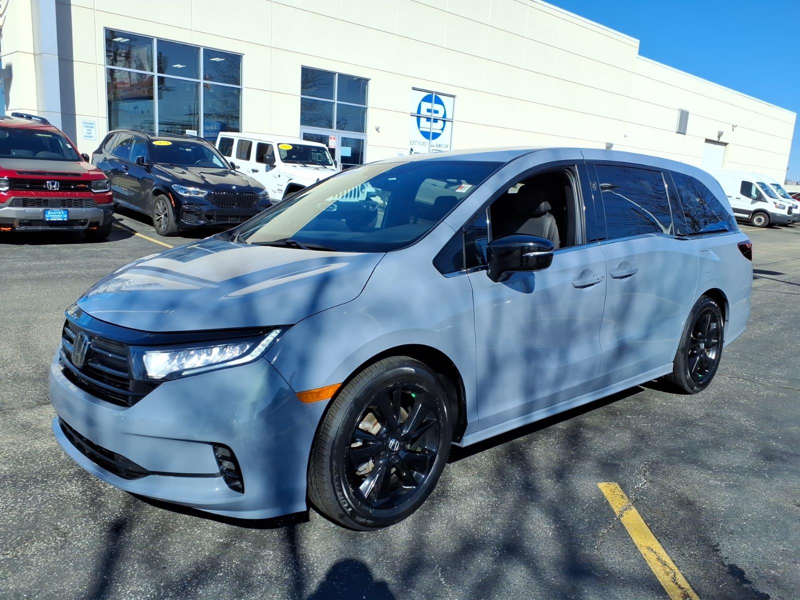 2024 Honda Odyssey SPORT's photo