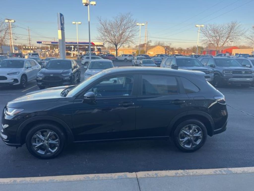 New 2026 Honda HR-V LX SUV