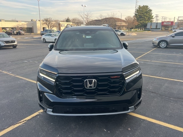 2025 Honda Pilot TrailSport's photo