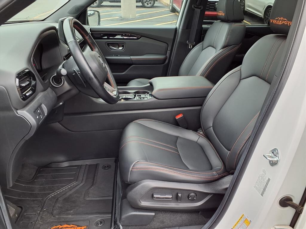 Certified 2025 Honda Pilot TrailSport SUV
