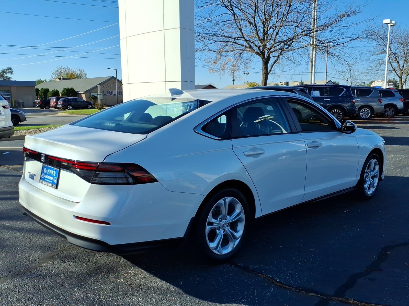 2023 Honda Accord LX - Photo 8