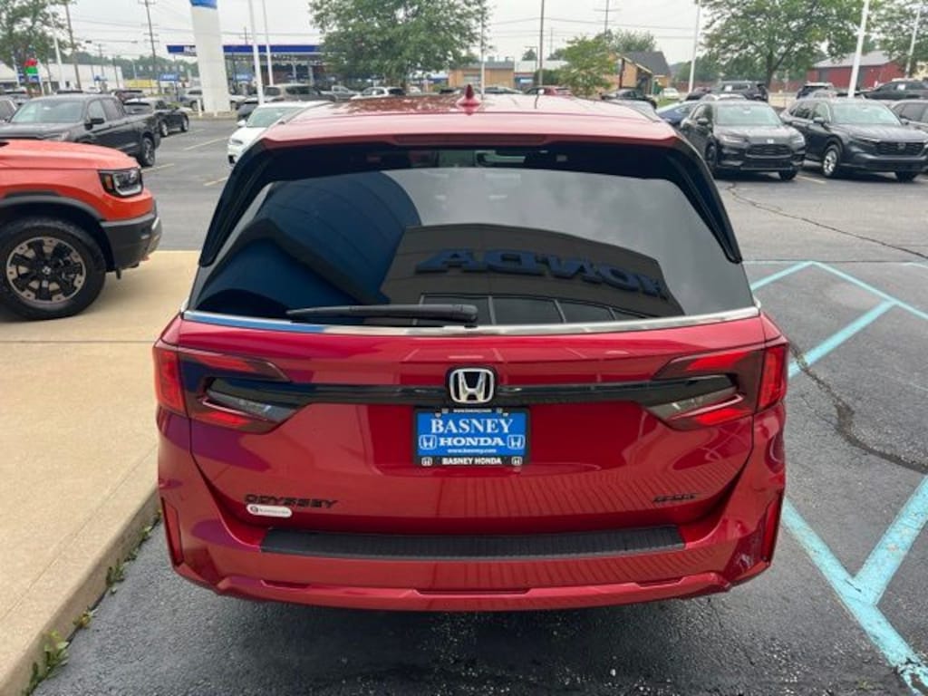 New 2026 Honda Odyssey Sport-L Van Passenger