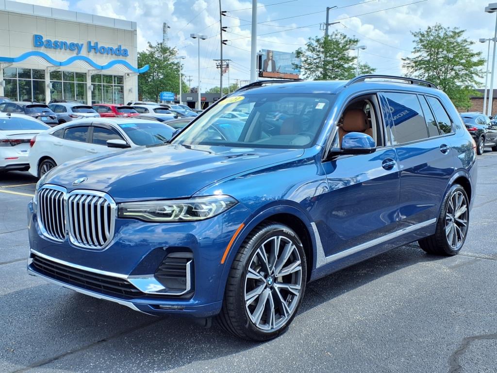 2021 BMW X7 40i's photo