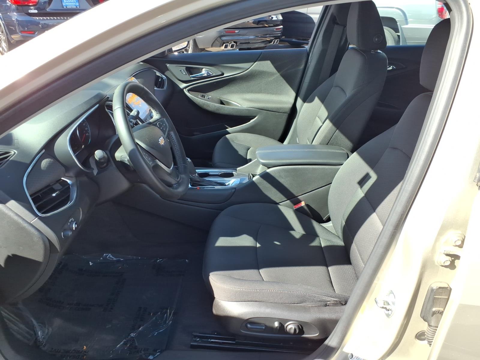 Used 2016 Chevrolet Malibu LT w/1LT Sedan