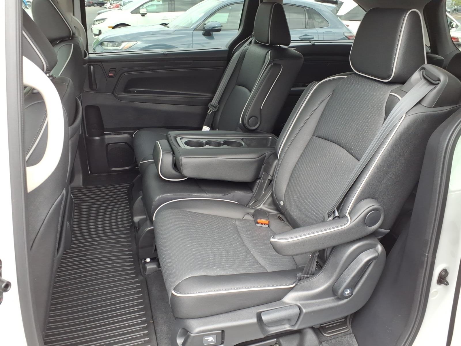 2026 Honda Odyssey Elite - Photo 7