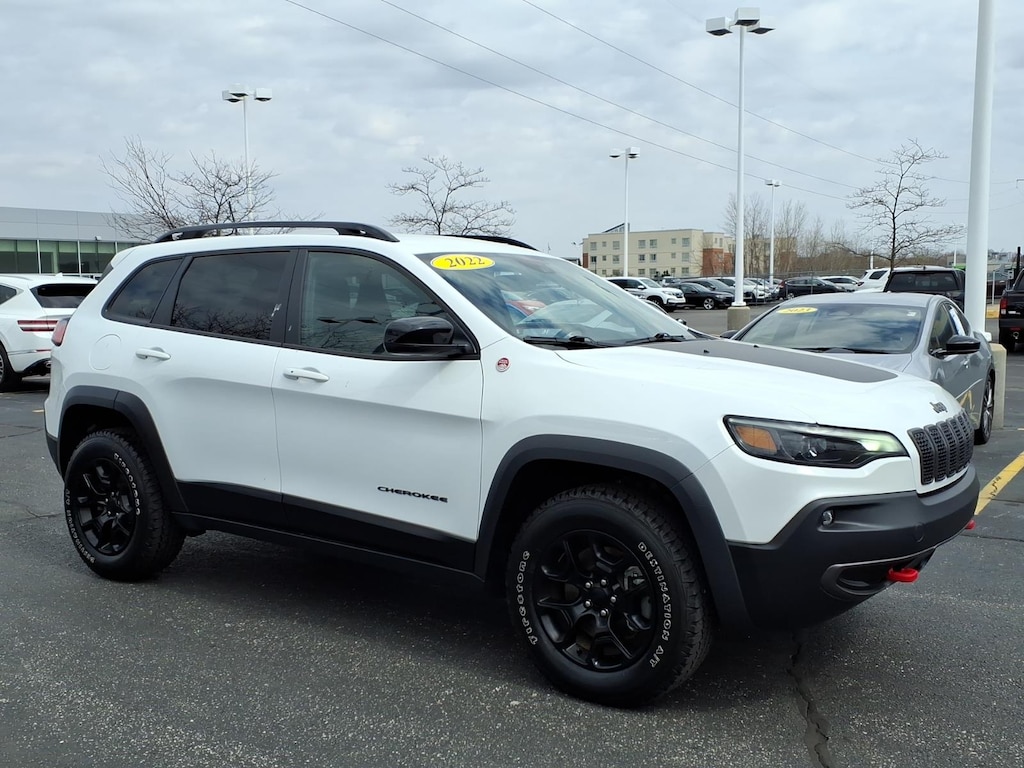 Used 2022 Jeep Cherokee Trailhawk SUV
