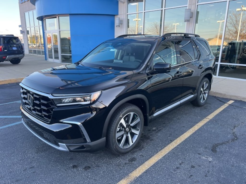 New 2025 Honda Pilot Touring SUV