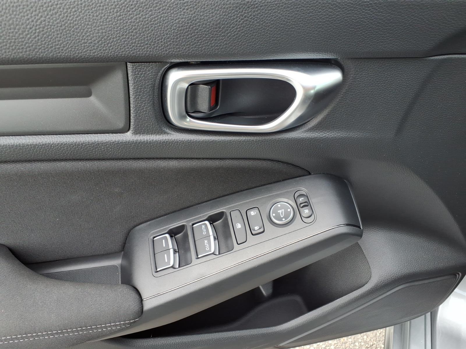 2026 Honda Civic Hatchback Sport - Photo 11