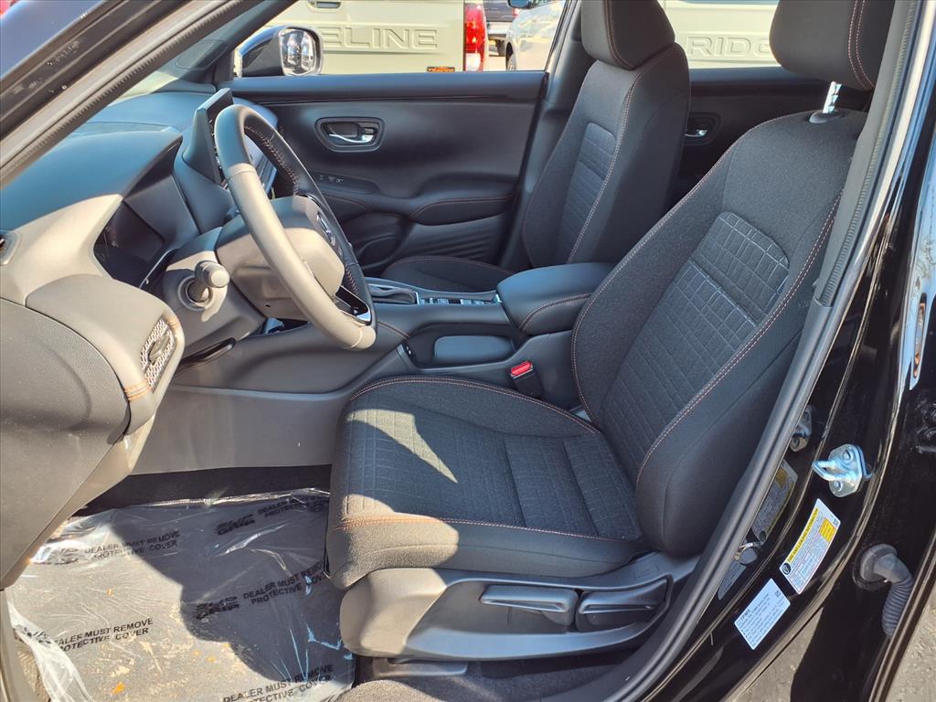 2026 Honda HR-V Sport photo 4