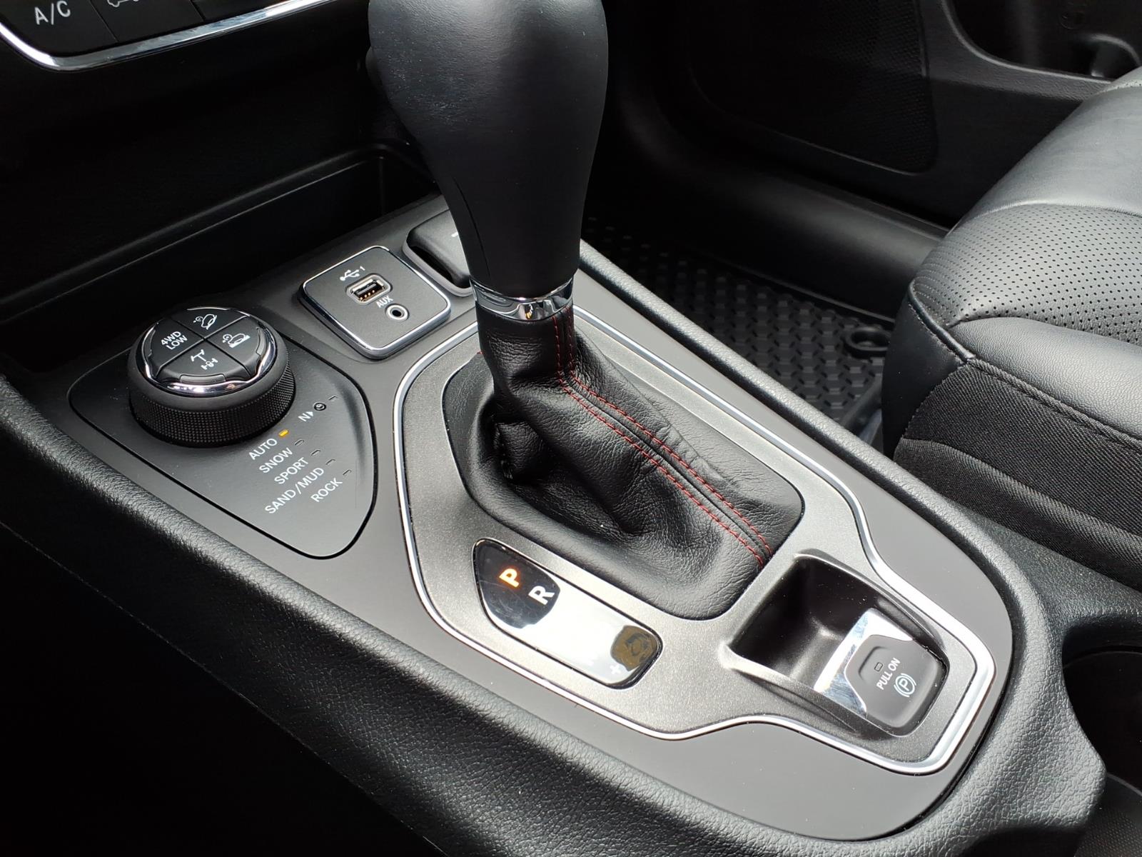 2022 Jeep Cherokee Trailhawk - Photo 19