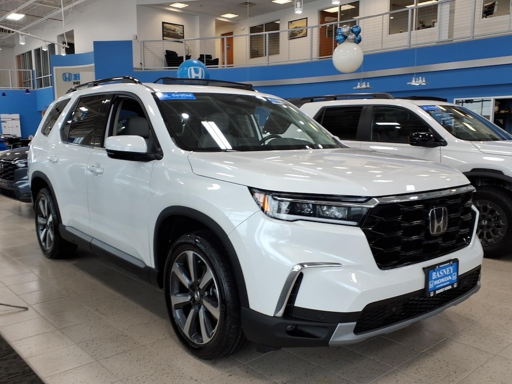 Certified 2025 Honda Pilot Touring SUV