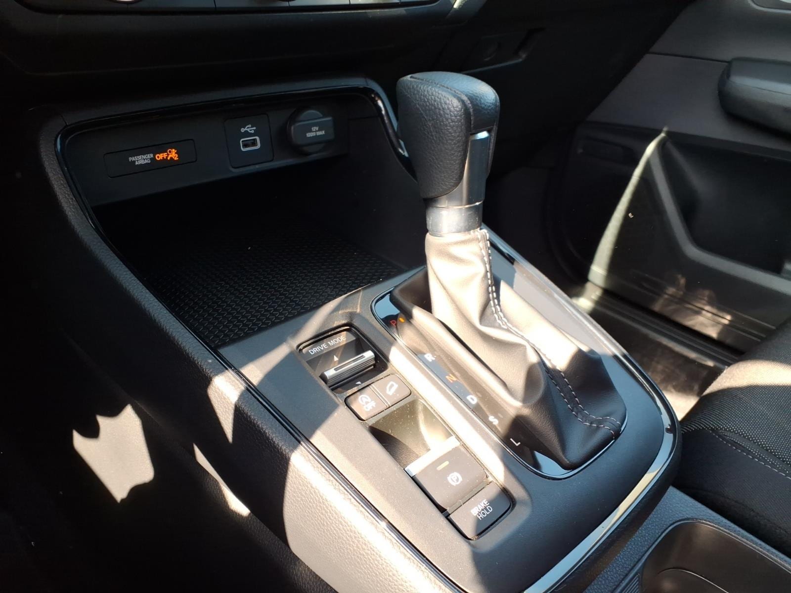 2025 Honda CR-V LX - Photo 18