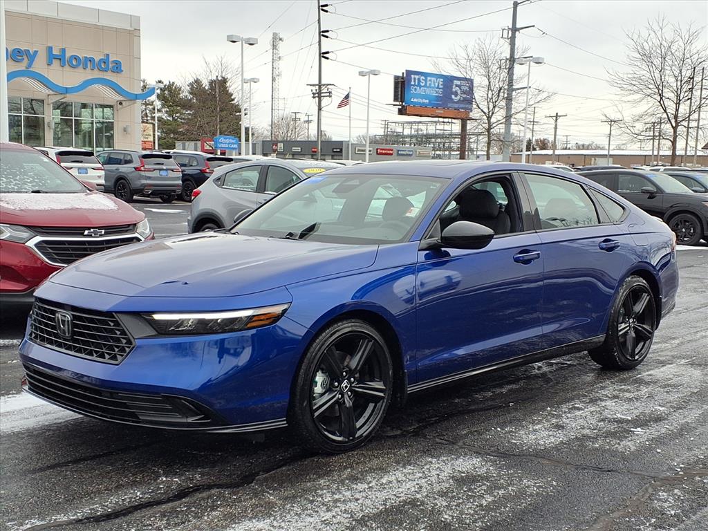 2025 Honda Accord Hybrid Sport-L's photo