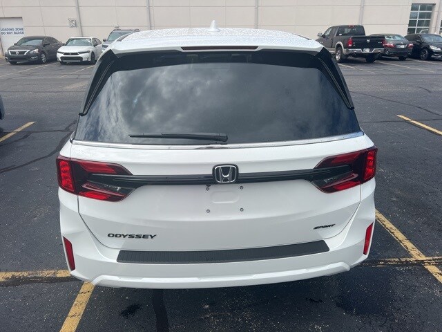 2026 Honda Odyssey Sport photo 4