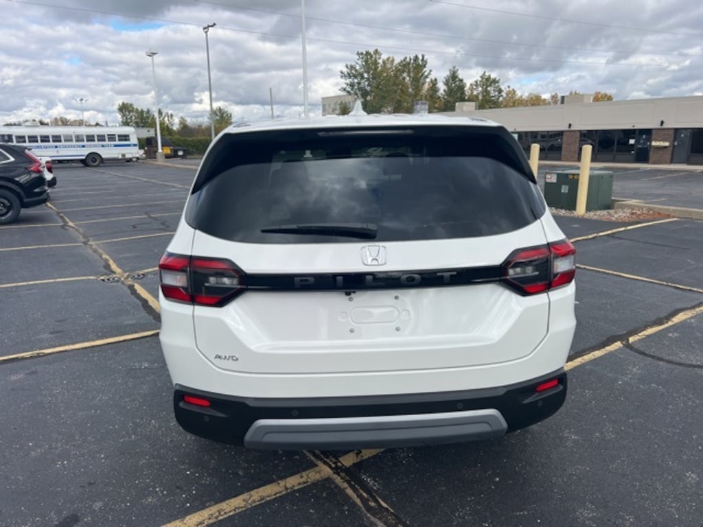 New 2025 Honda Pilot EX-L SUV