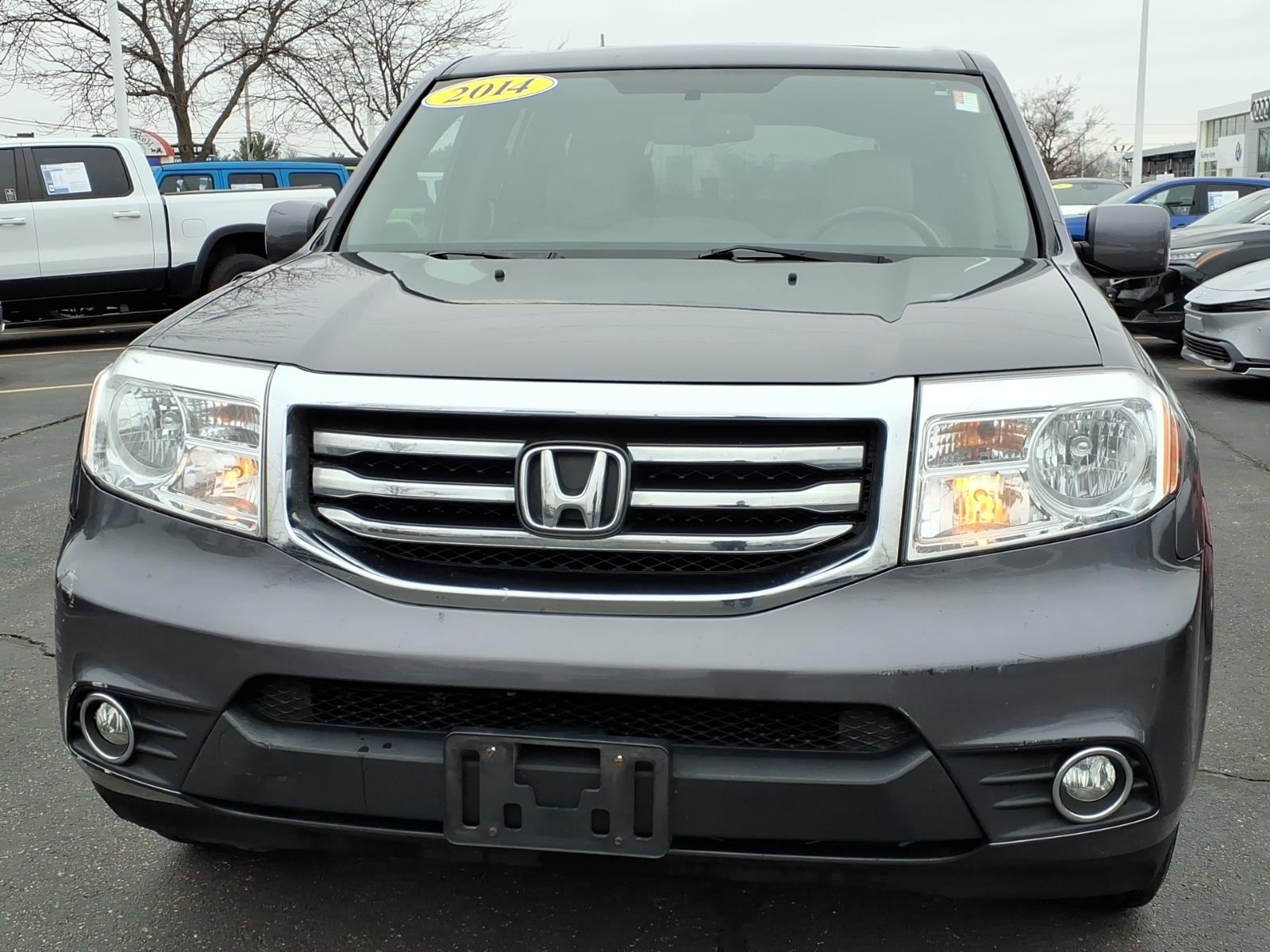 Used 2014 Honda Pilot EX-L with VIN 5FNYF4H55EB003784 for sale in Mishawaka, IN