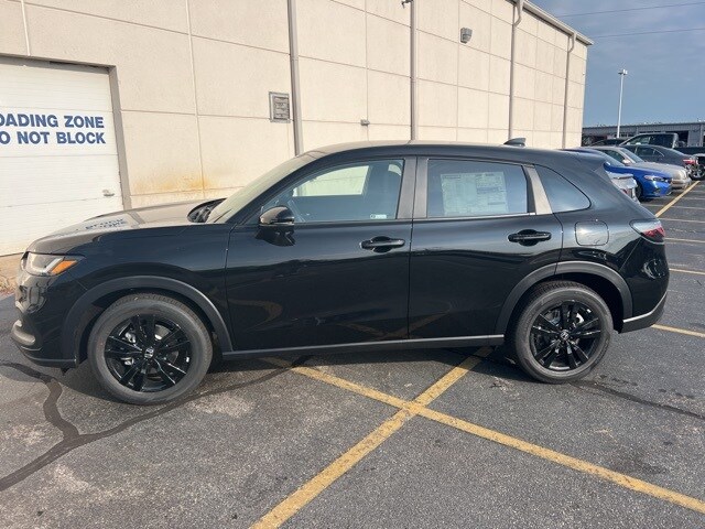 2026 Honda HR-V Sport photo 3