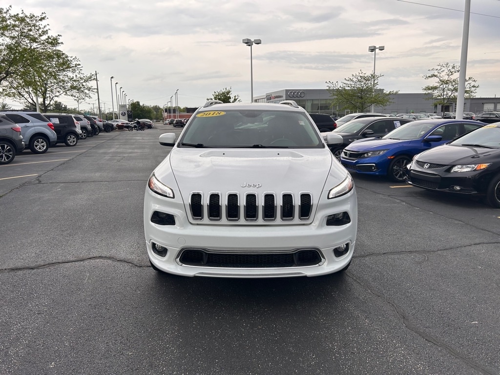 Used 2018 Jeep Cherokee Overland with VIN 1C4PJMJX7JD599424 for sale in Mishawaka, IN