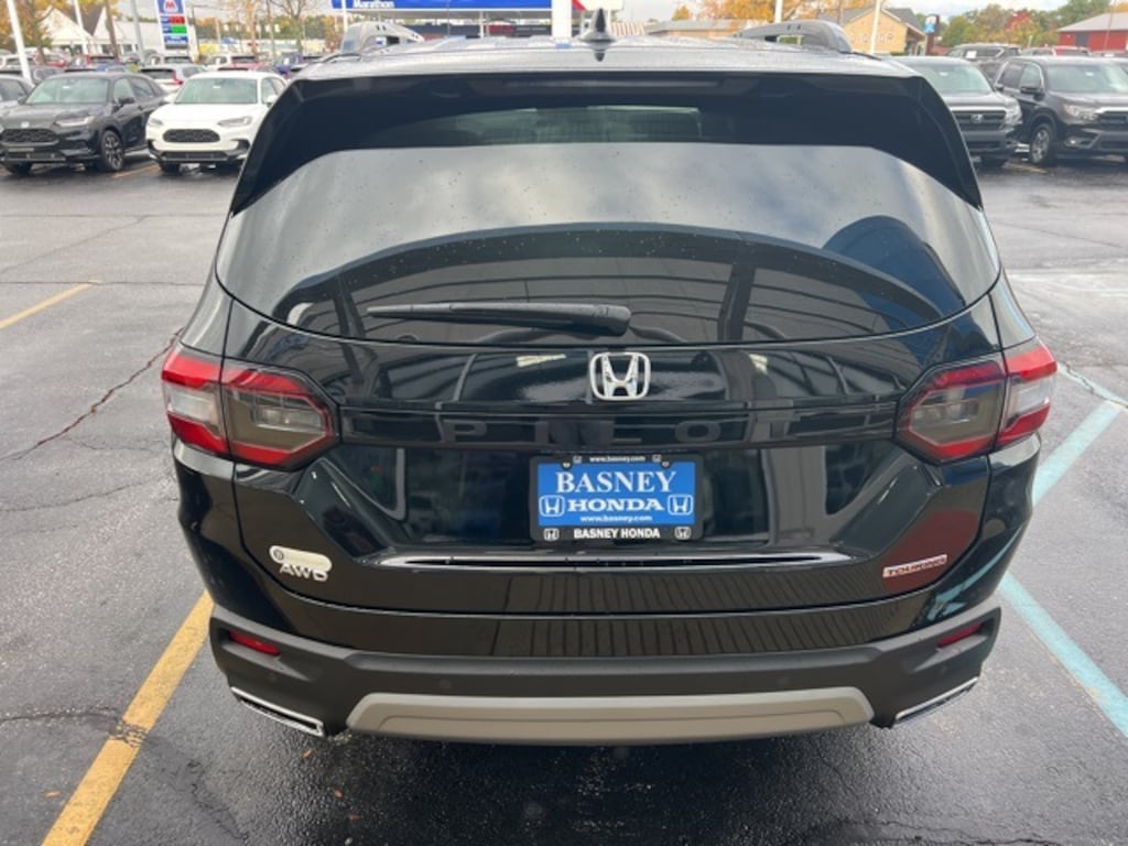 New 2025 Honda Pilot Touring+ SUV