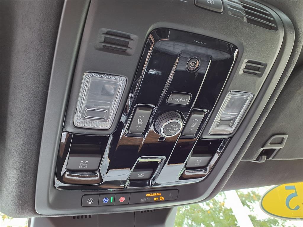 2025 Cadillac Escalade Sport Platinum - Photo 23