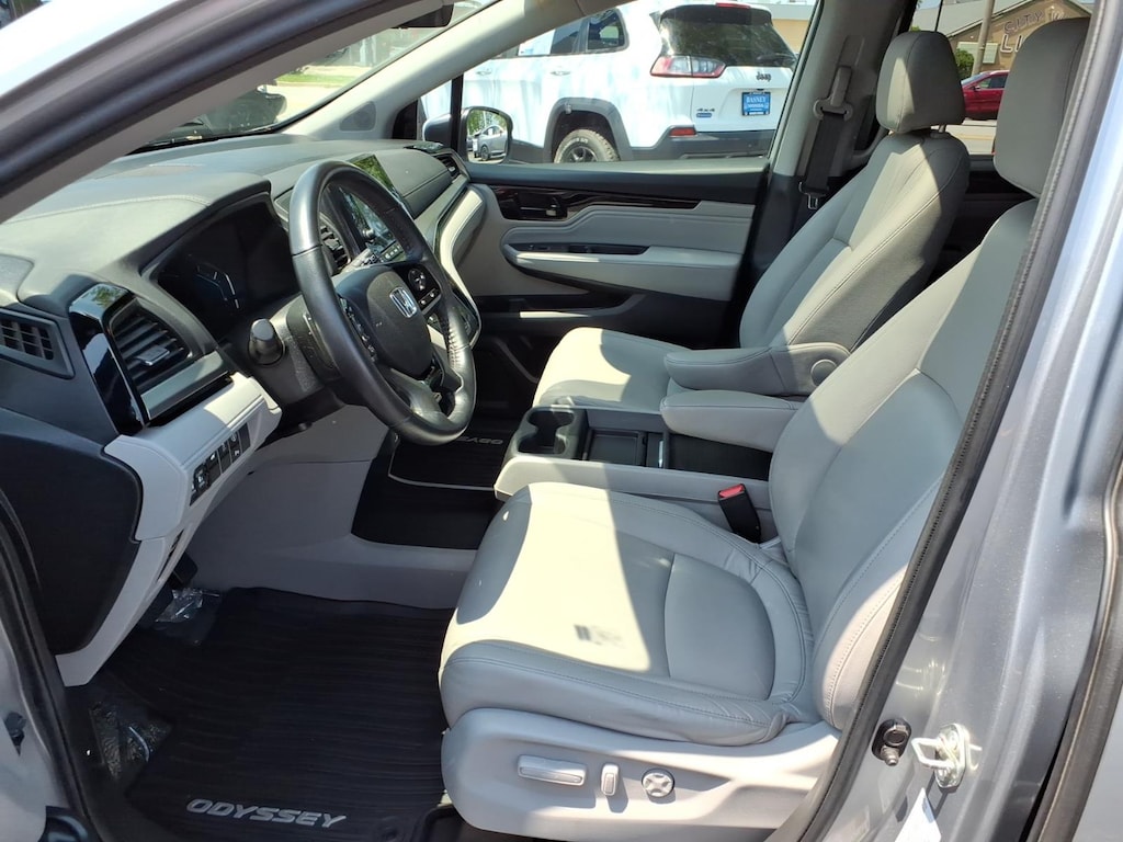 Certified 2021 Honda Odyssey Touring Van