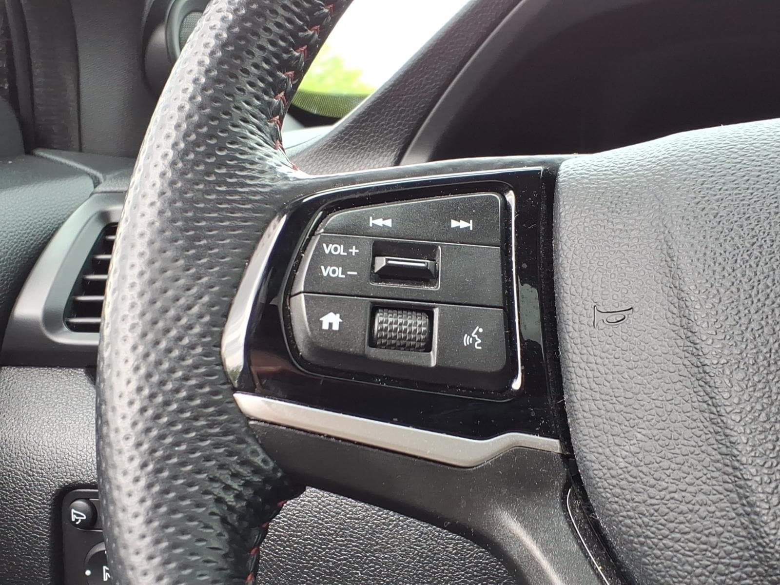 2024 Honda Ridgeline Black Edition - Photo 22