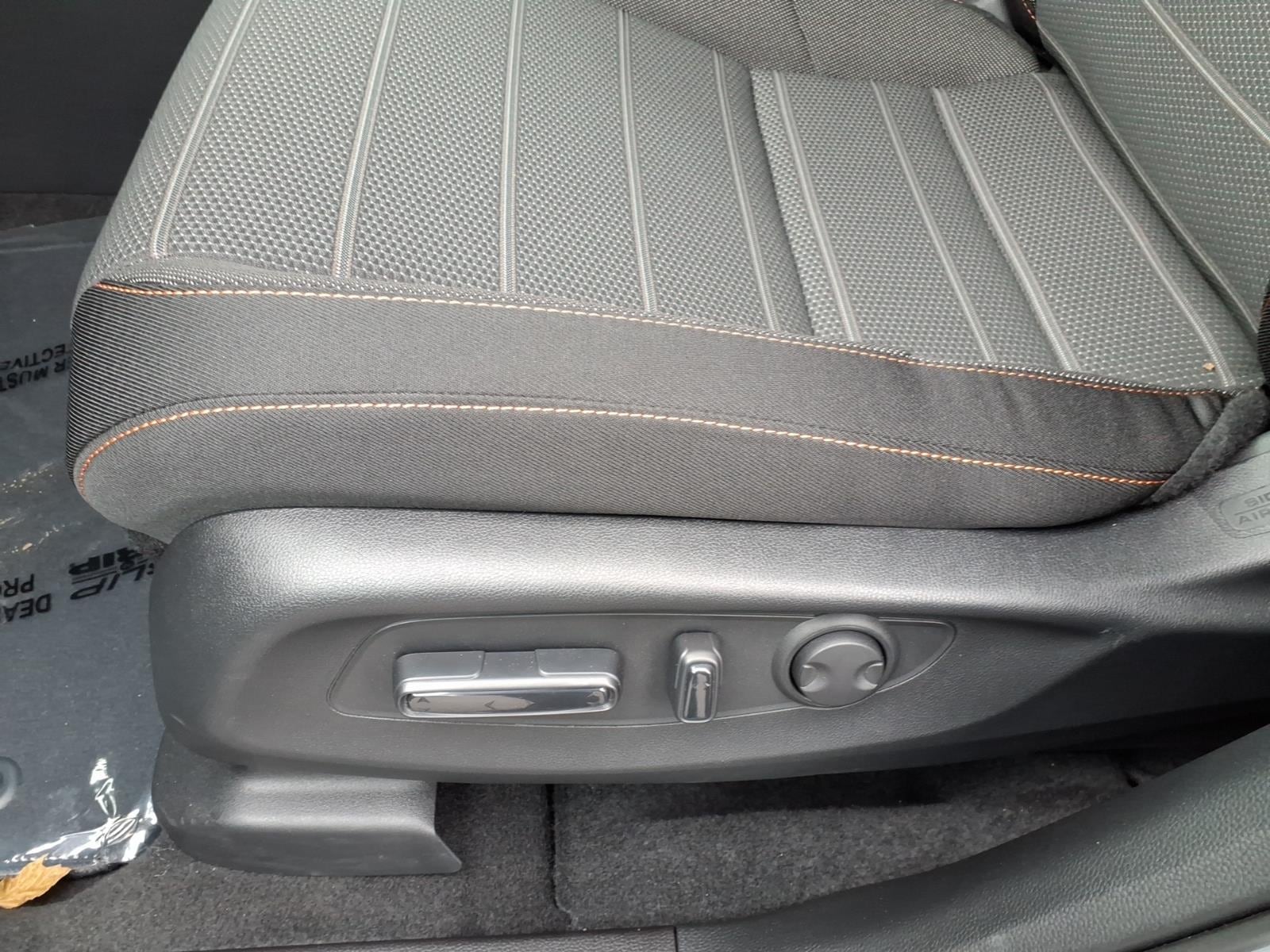 2025 Honda CR-V Sport - Photo 14
