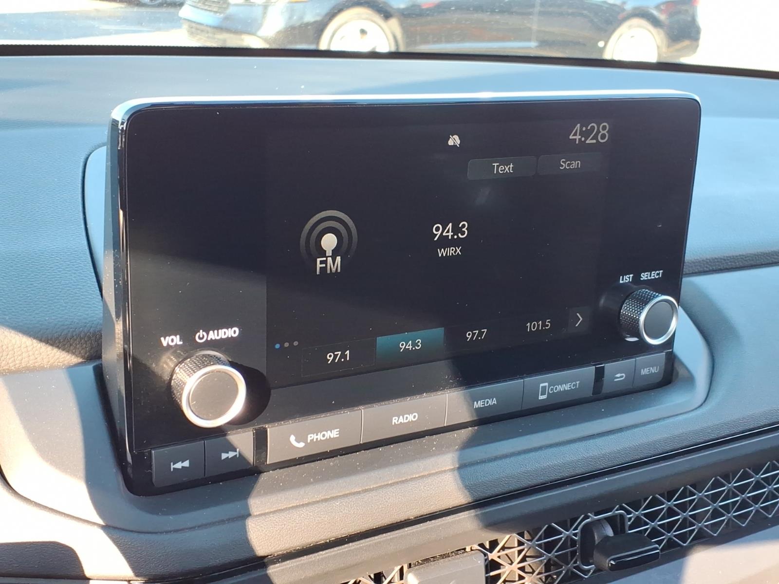 2023 Honda Accord LX - Photo 13