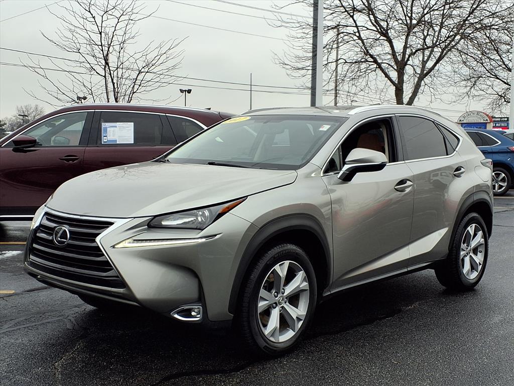 2017 Lexus NX 200t's photo