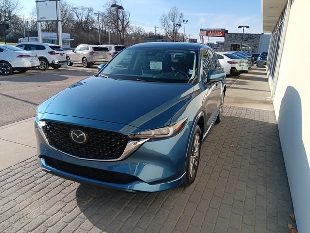 2024 Mazda CX-5 2.5 Premium Plus photo 2