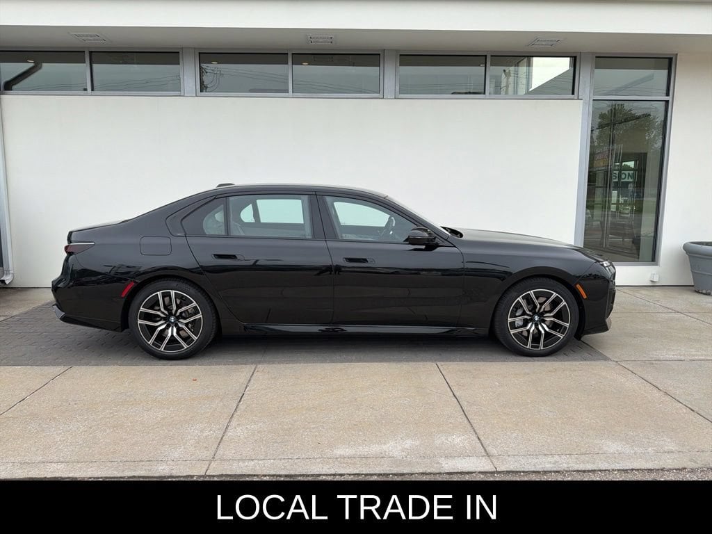 Used 2025 BMW 760i xDrive Sedan