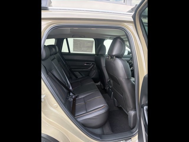 2025 Mazda CX-50 Premium - Photo 13