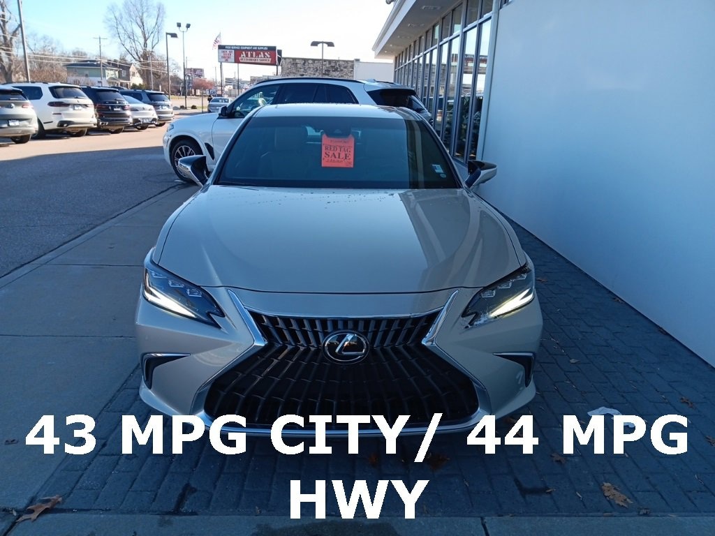 Used 2024 Lexus ES 300h Ultra Luxury Sedan