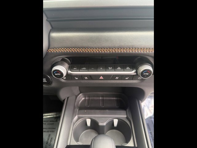 2025 Mazda CX-50 Premium - Photo 28