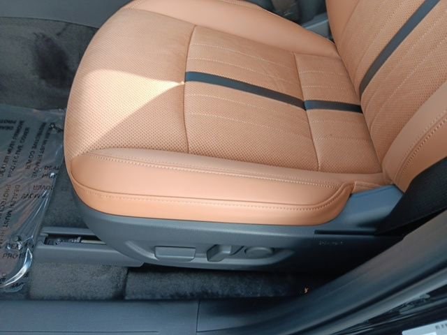 2025 Mazda CX-90 Premium Plus Package - Photo 22