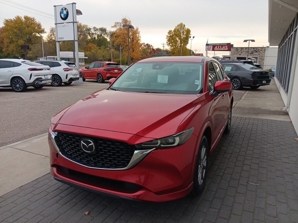 2024 Mazda CX-5 2.5 Select photo 3
