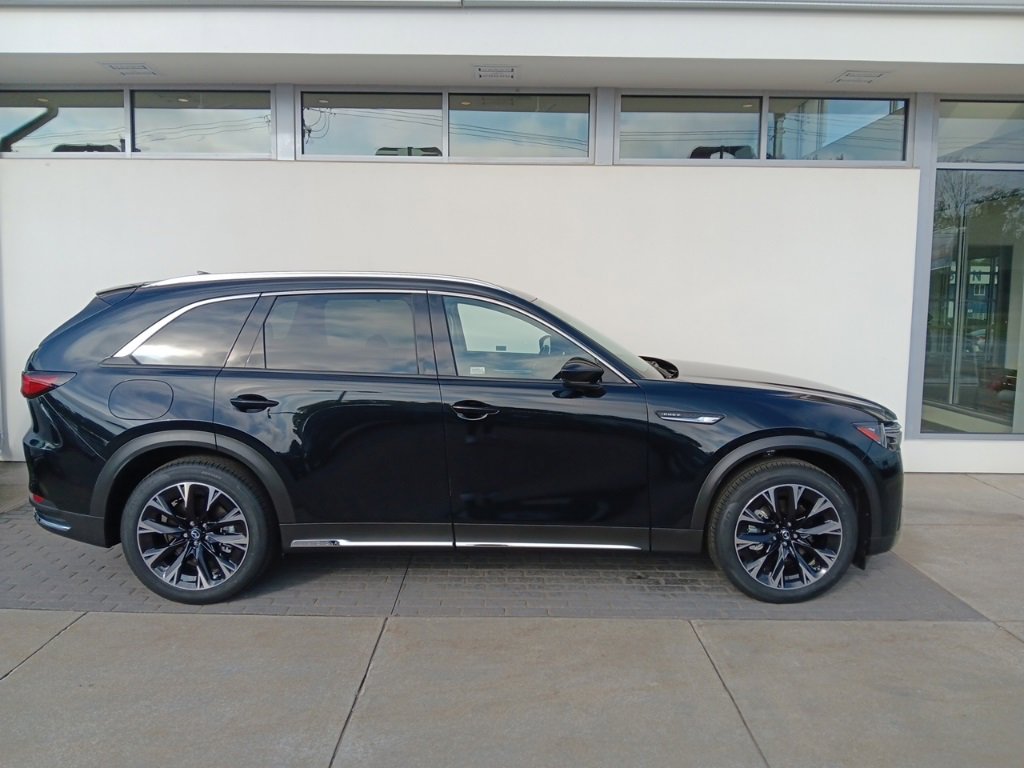 2025 Mazda CX-90 Plug-in Hybrid Premium Plus photo 4
