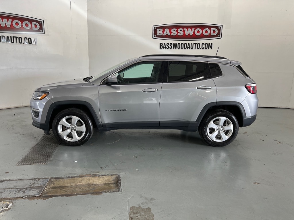 Used 2019 Jeep Compass Latitude with VIN 3C4NJDBB3KT847920 for sale in Fort Payne, AL