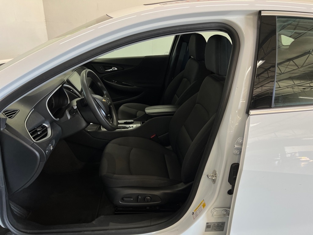 Used 2024 Chevrolet Malibu 4DR SDN 1LT LT Sedan w/1LT