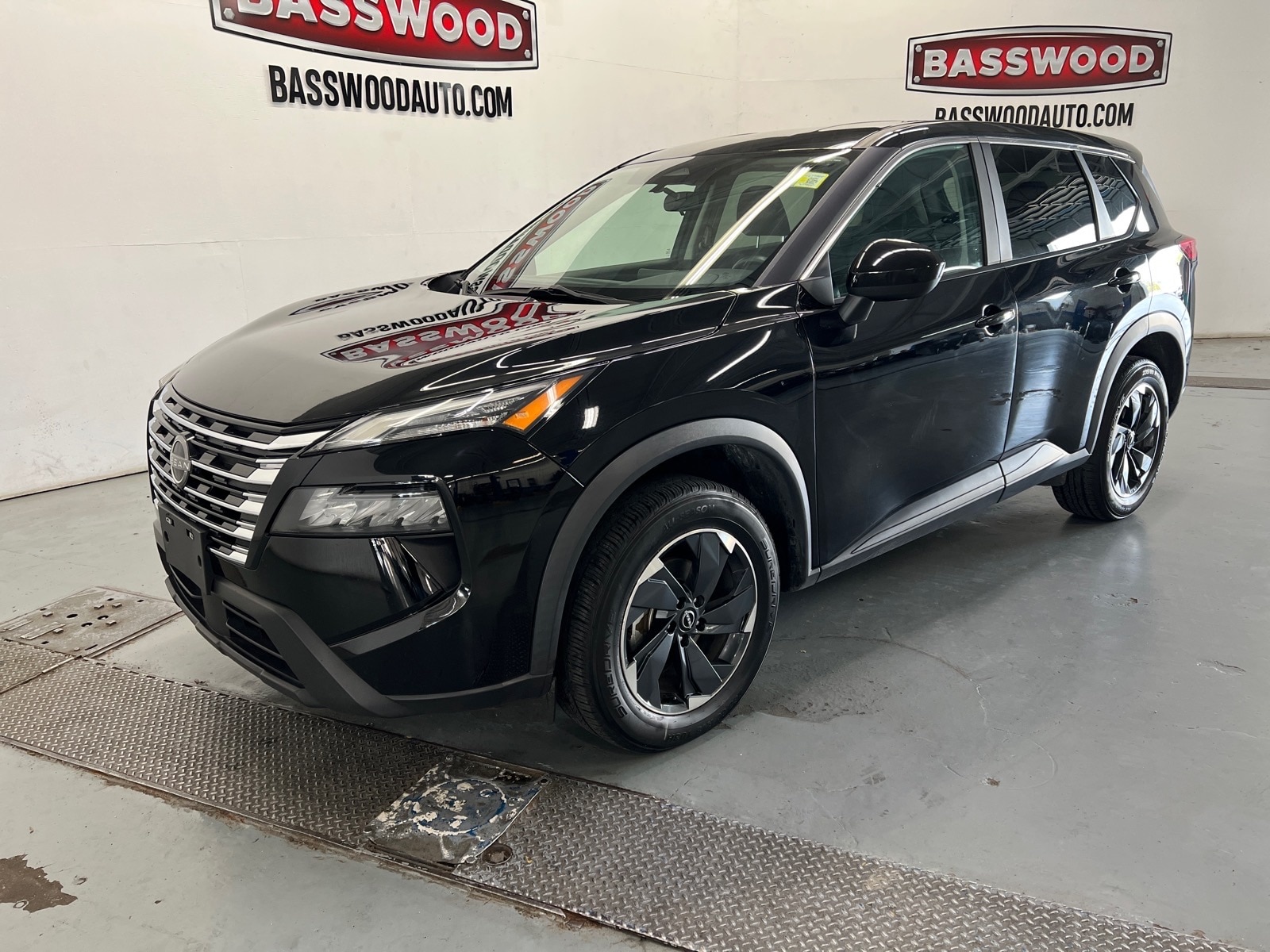 2024 Nissan Rogue SV AWD's photo