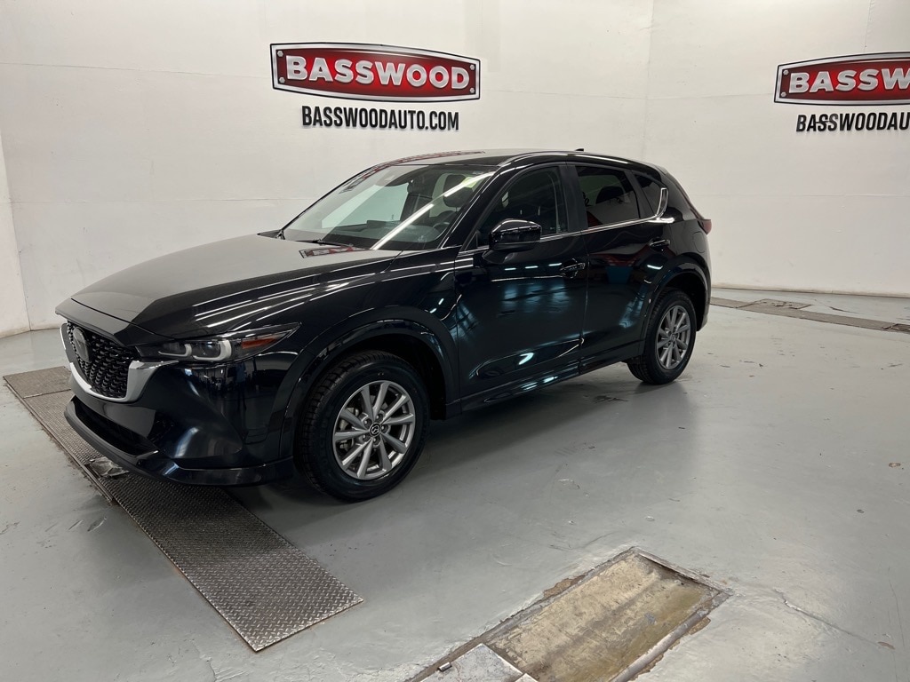 2024 Mazda CX-5 S Select Package's photo