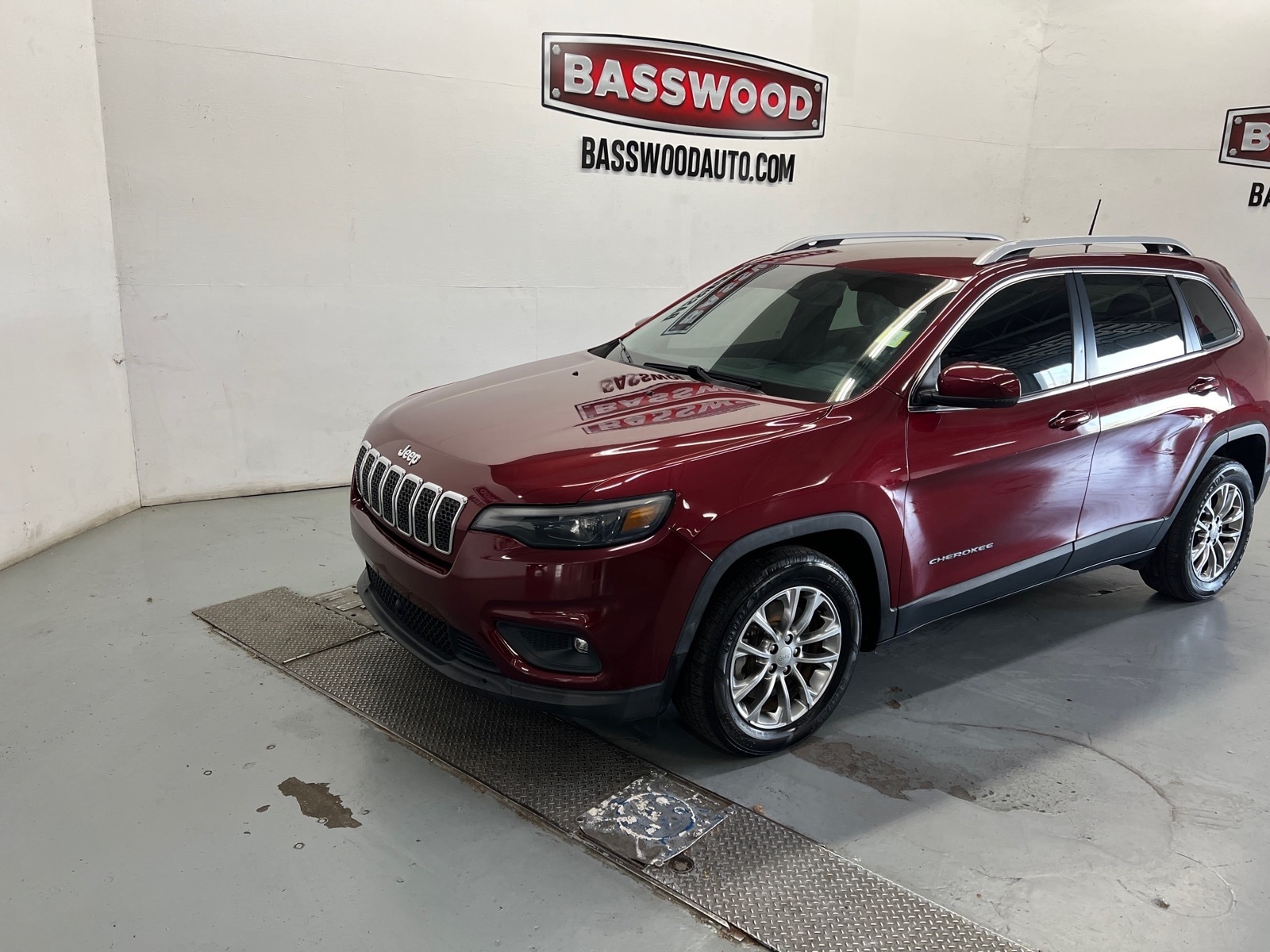Used 2021 Jeep Cherokee Latitude Lux with VIN 1C4PJLMX6MD140833 for sale in Fort Payne, AL