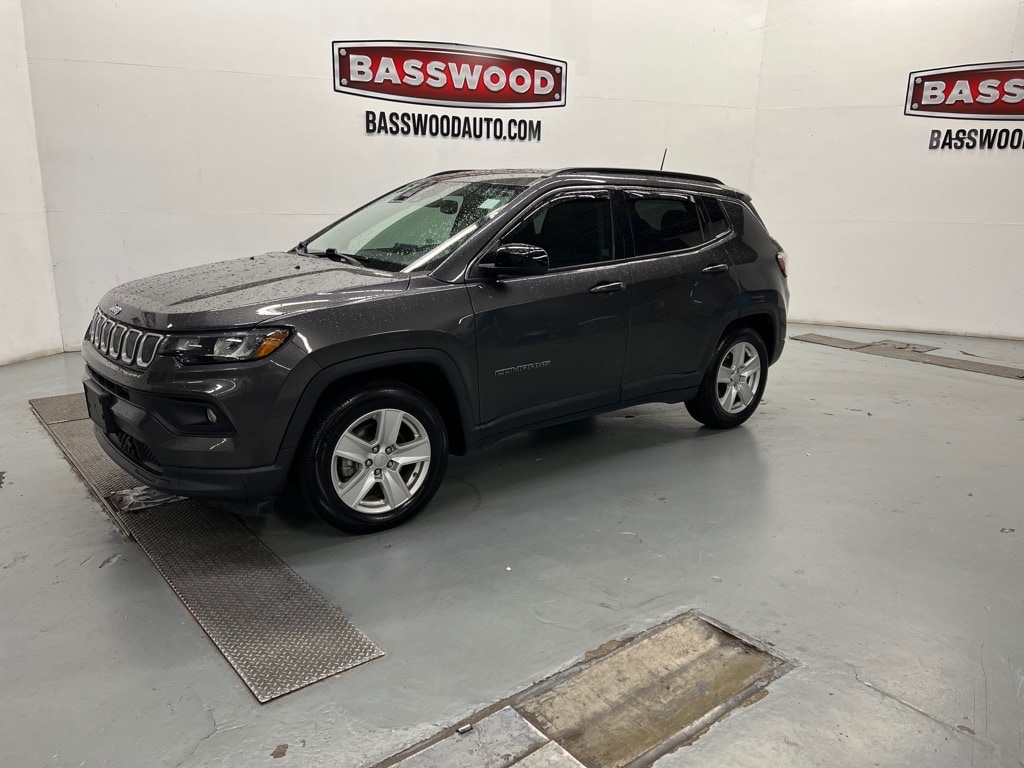 2022 Jeep Compass Latitude's photo