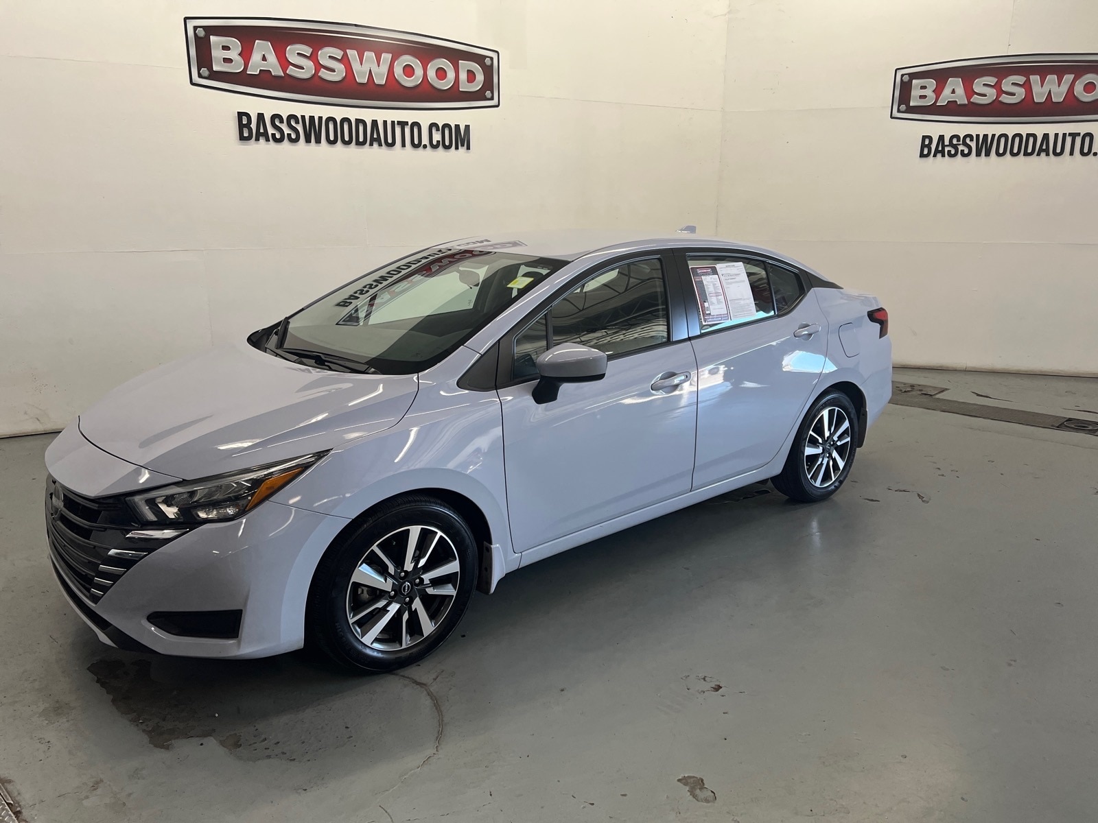 2025 Nissan Versa Sedan SV