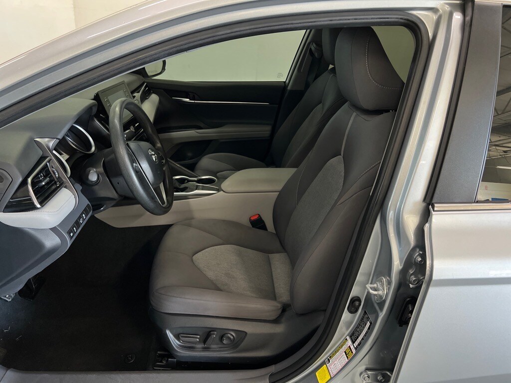 2024 Toyota Camry LE photo 3