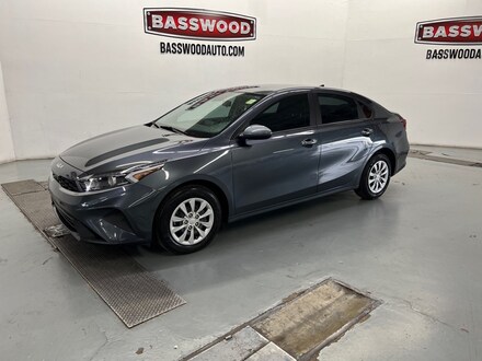 2023 Kia Forte LX IVT LX  Sedan