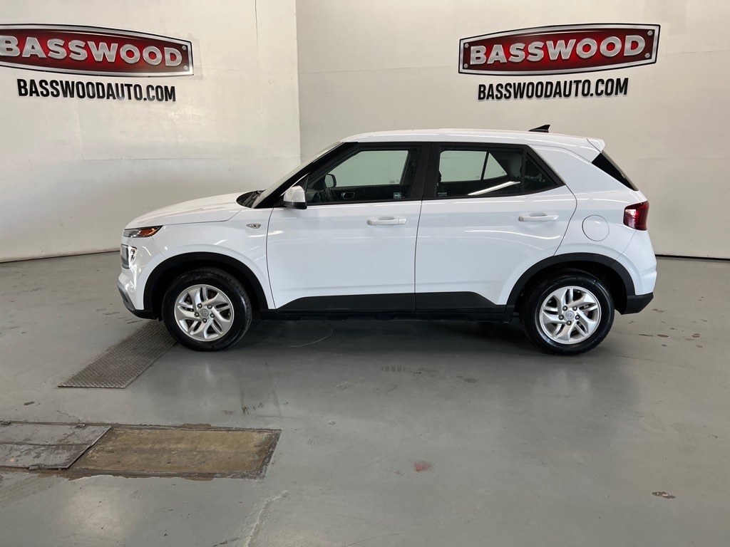 Used 2021 Hyundai Venue SE with VIN KMHRB8A36MU066586 for sale in Fort Payne, AL