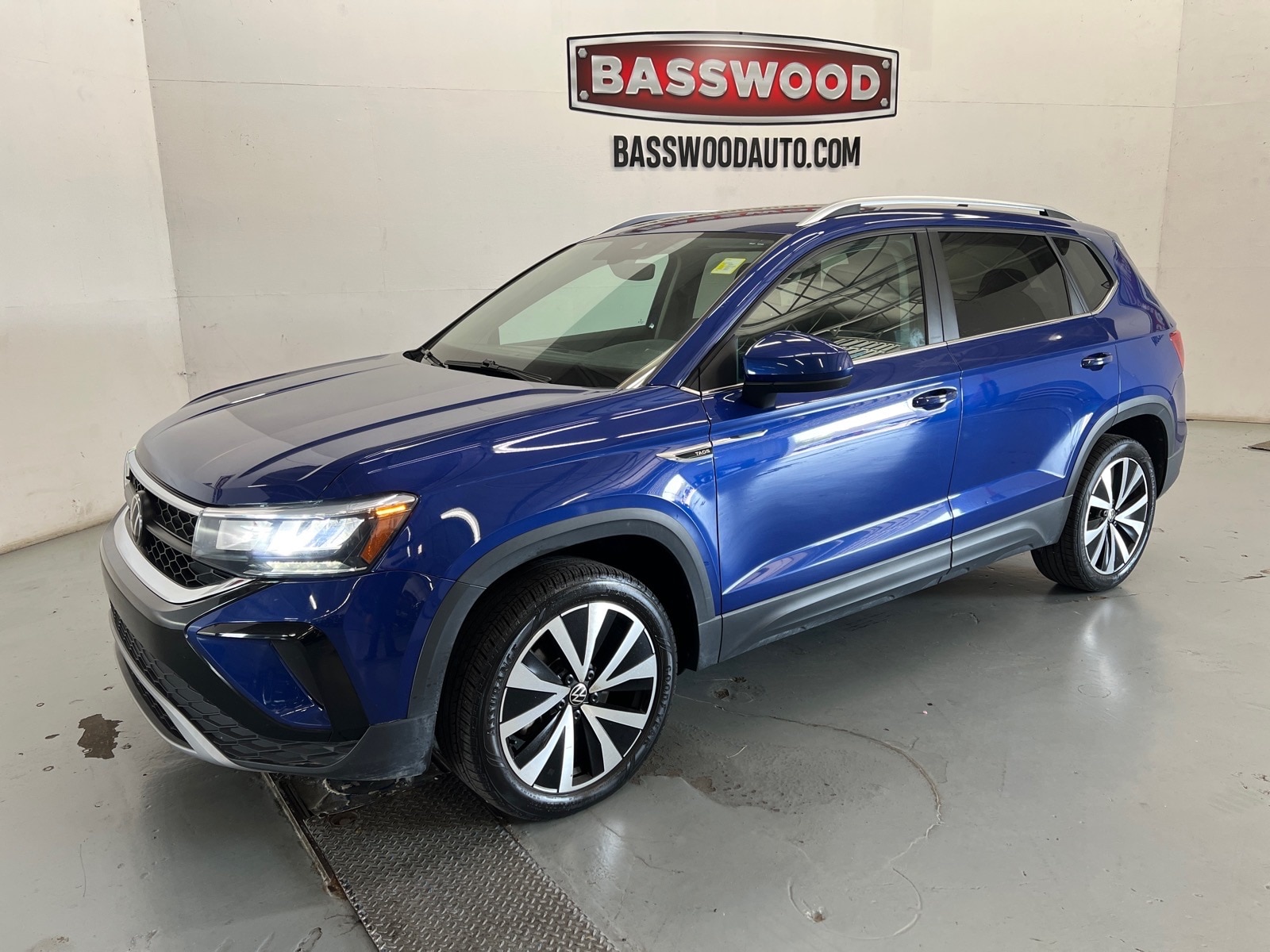 2024 Volkswagen Taos SE