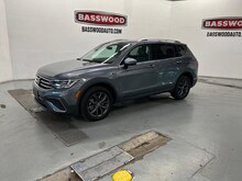 2022 Volkswagen Tiguan 2.0T SE R-Line Black 4mot AWD SE 4Motion  SUV