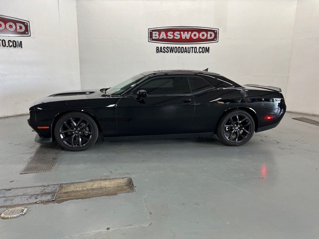 2023 Dodge Challenger GT photo 2